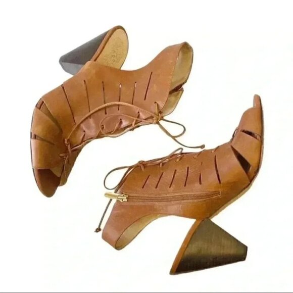 Vince Camuto Estie Leather Ankle Booties Peep Toe Heeled Lace Up Tan Brown 10 - Picture 14 of 14